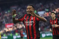 Нкунку не иска да си ходи от Милан