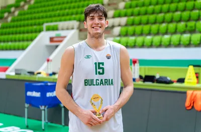 Костадинов и Андора загубиха от Реал Мадрид