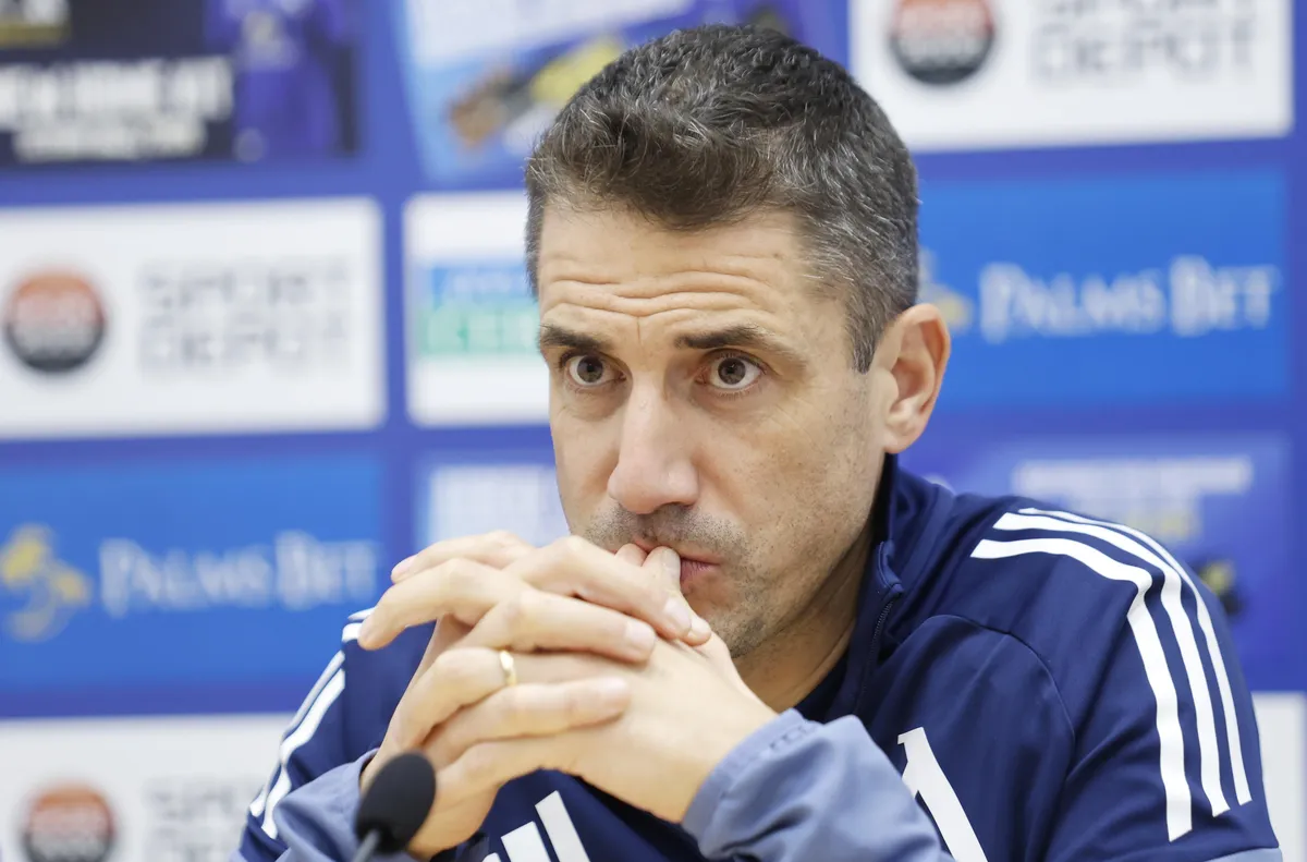 Старши треньорът на Левски – Хулио Веласкес говори за напускащия