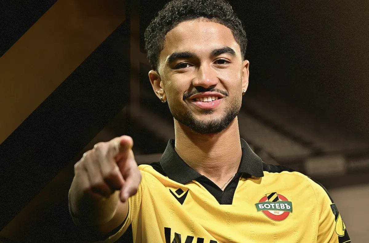 Става въпрос за левия бек Браян Хайн Ботев Пловдив привлече