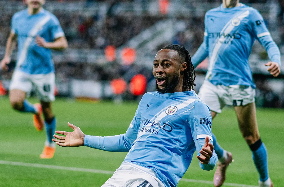 Гражданите надвиха Нюкасъл с 2 0 Манчестър Сити спечели първия