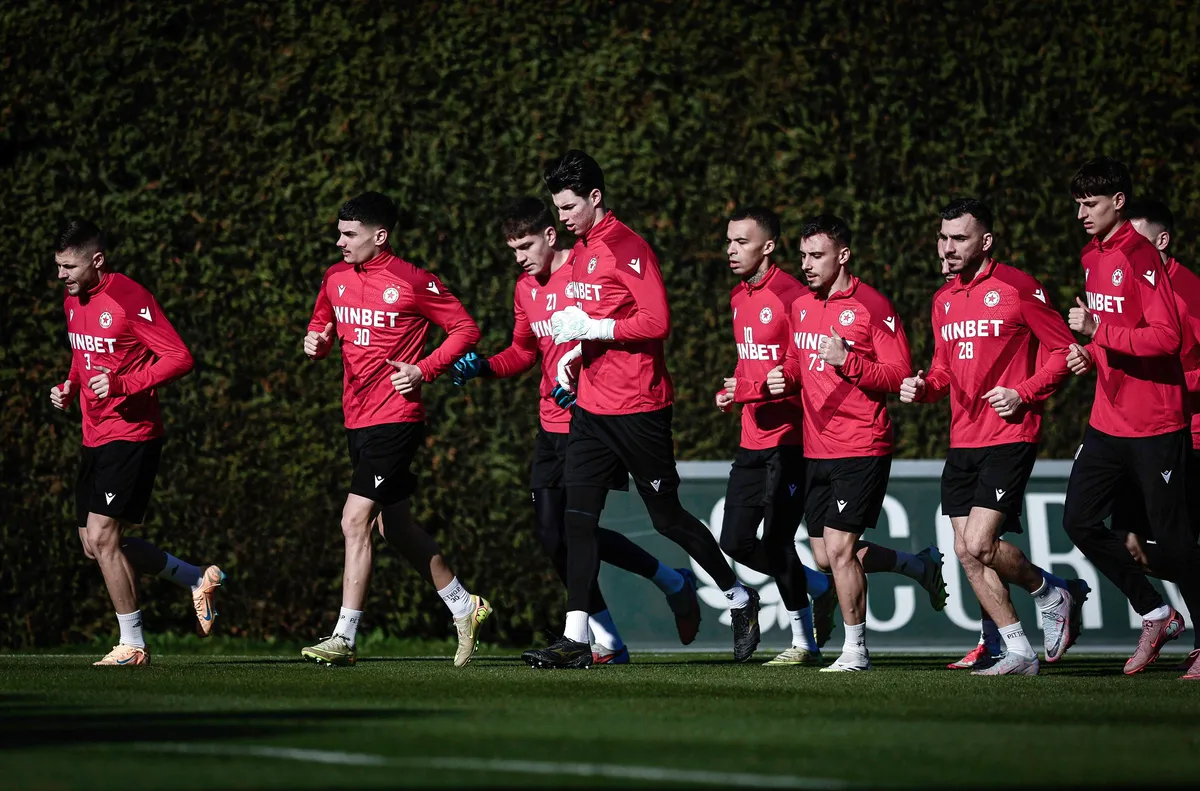 Отборът на ЦСКА започва този следобед с контролните срещи на