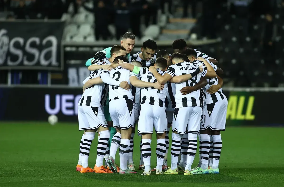 Десподов не игра при триумф над Олимпиакос Кирил Десподов не