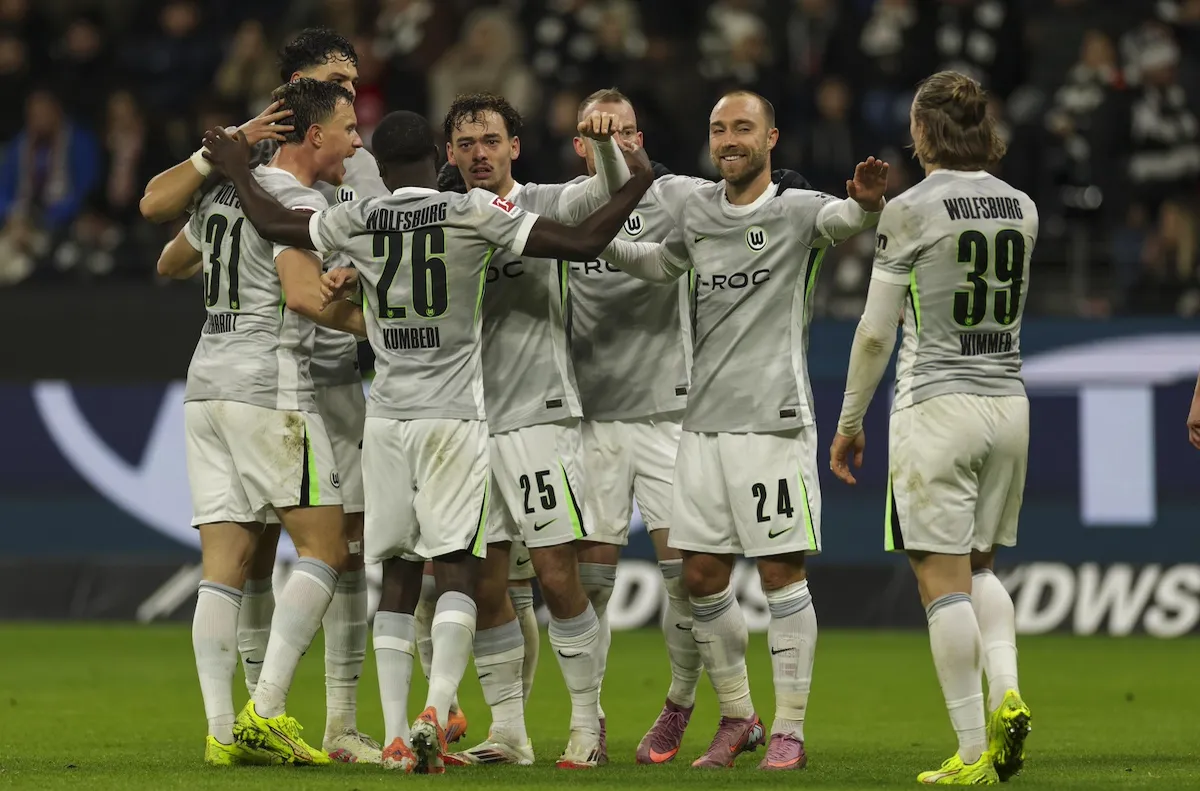 Вълците биха Санкт Паули Броени дни след 1 8 от