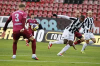 От Локо Пловдив признаха за разговори с Левски 