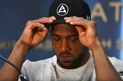 Антъни Джошуа се завърна в залата след катастрофата