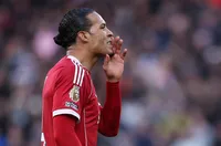 Ван Дайк ще проведе нова среща с Ливърпул