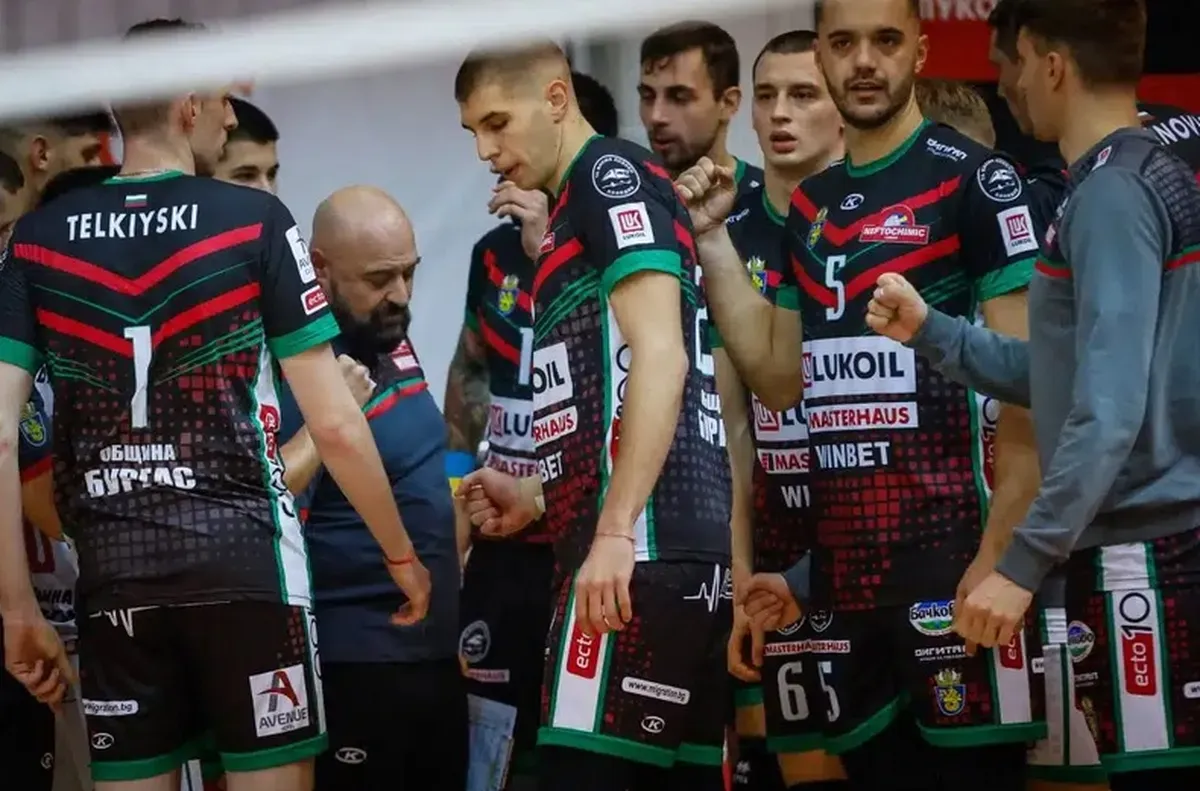 Нефтохимик 2010 удари Пирин (Разлог) и спечели efbet Купа на България (ВИДЕО)