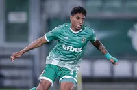 Ботев (Пловдив) чака крило на Лудогорец