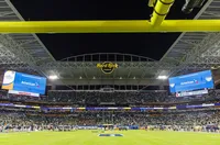 “Хард Рок Стейдиъм” - едно от спортните чудеса на Америка