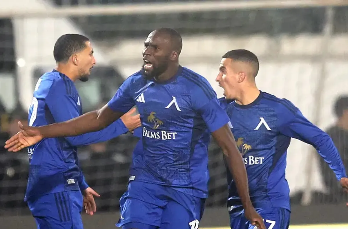 Светослав Вуцов показа самочувствие като гласува за себе си Кой