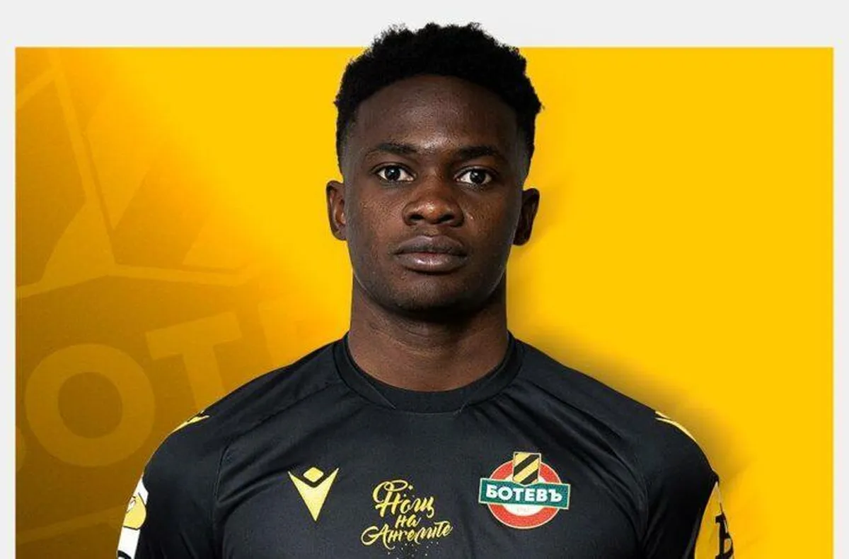 Полузащитникът на Ботев Пловдив Ейбрахам Оджо е пред трансфер в