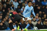 Фулъм иска крило на Ман Сити