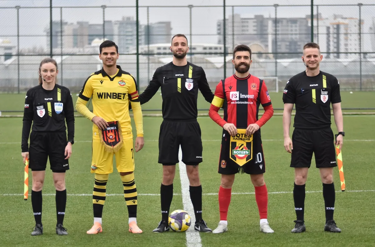 Жълто черните с 1 0 над косовския Дреница Ботев Пловдив