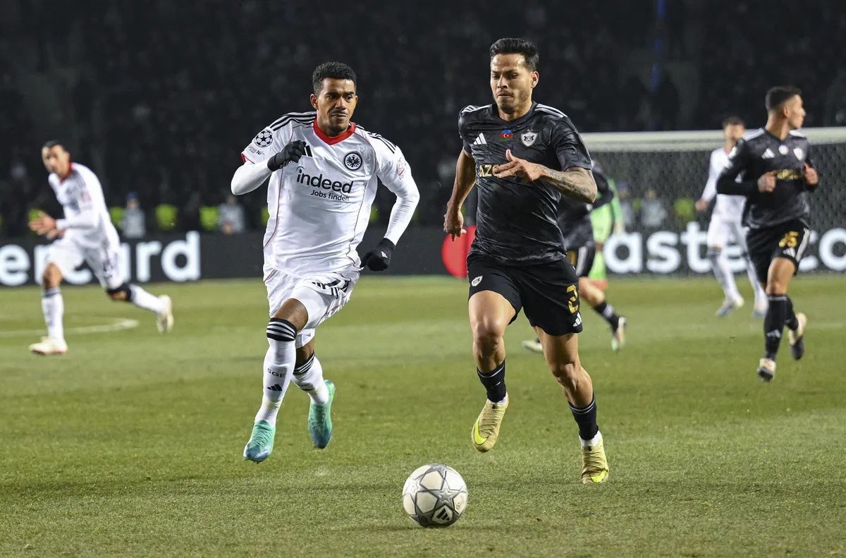 Карабах стигна до инфарктен успех с 3 2 срещу Айнтрахт