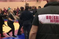 Майката на бореца, запалил скандала в Сливен: Ще довърша започнатото