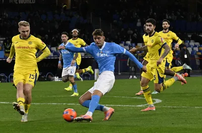 Нотингам ще отърве Наполи от трансферен провал