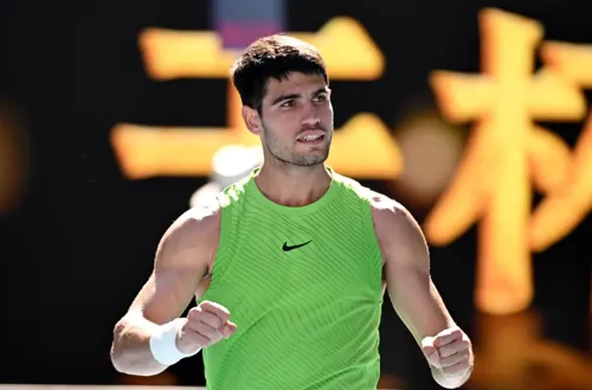 Световният номер едно с поредна трисетова победа в Мелбърн Карлос