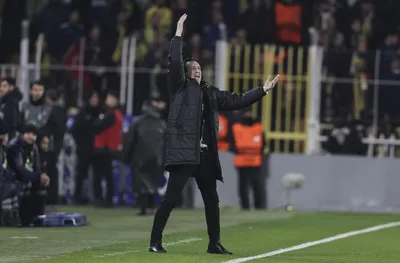 Унай Емери записа 100 мача в Лига Европа