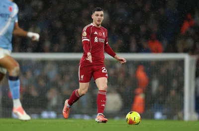 Тотнъм с интерес към Анди Робъртсън