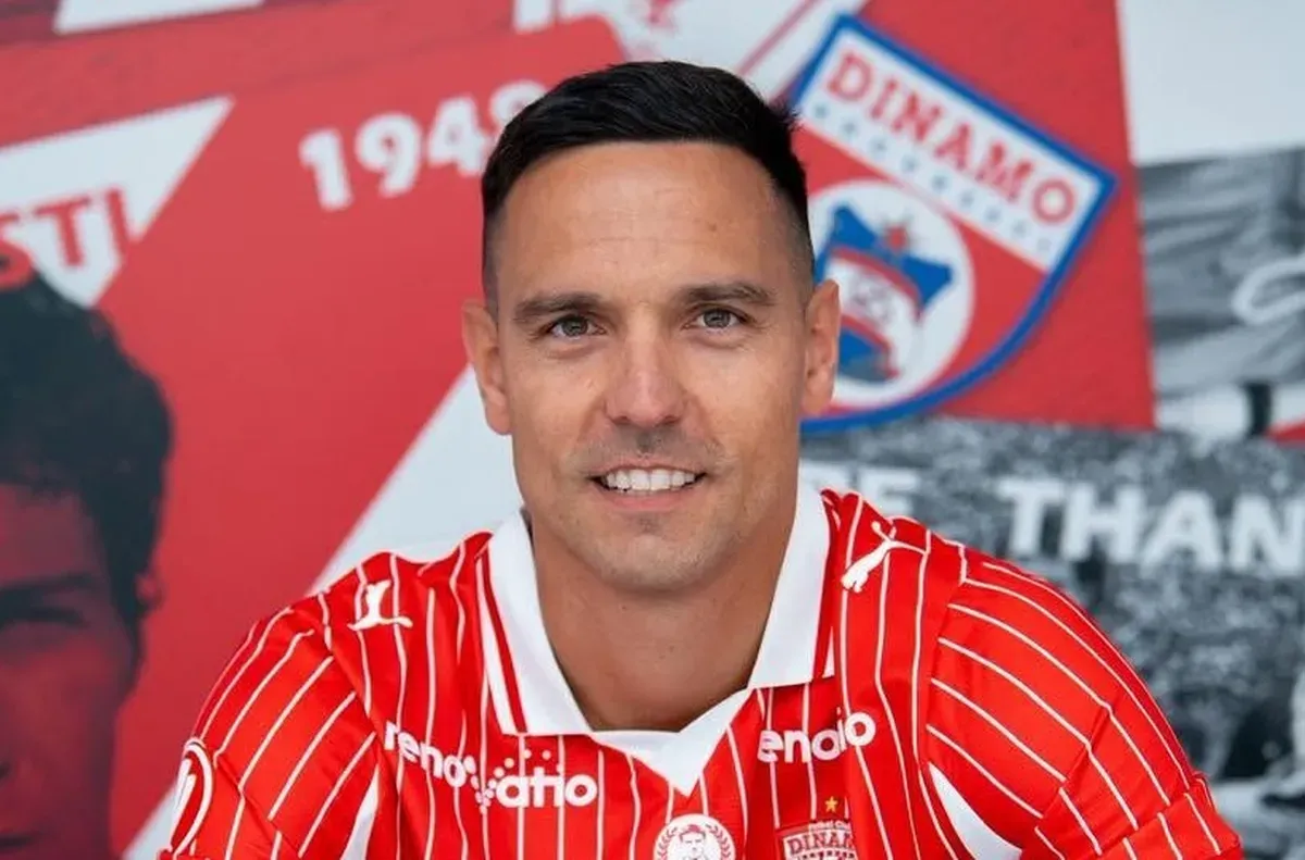 След победа над Херманщат Динамо Букурещ на Георги Миланов поведе