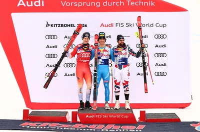 Италианец изпревари Одермат пред погледа на Ибра, Клоп и Арнолд