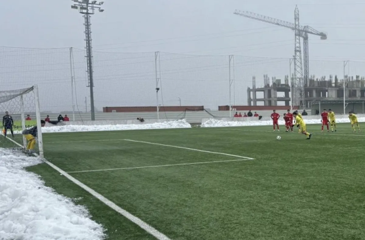 Треньорът Емилиян Петров доволен от орлите Лудогорец U16 започна контролата