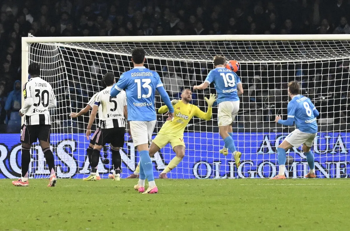 Конте с куп проблеми при завръщането в Торино Ювентус приема