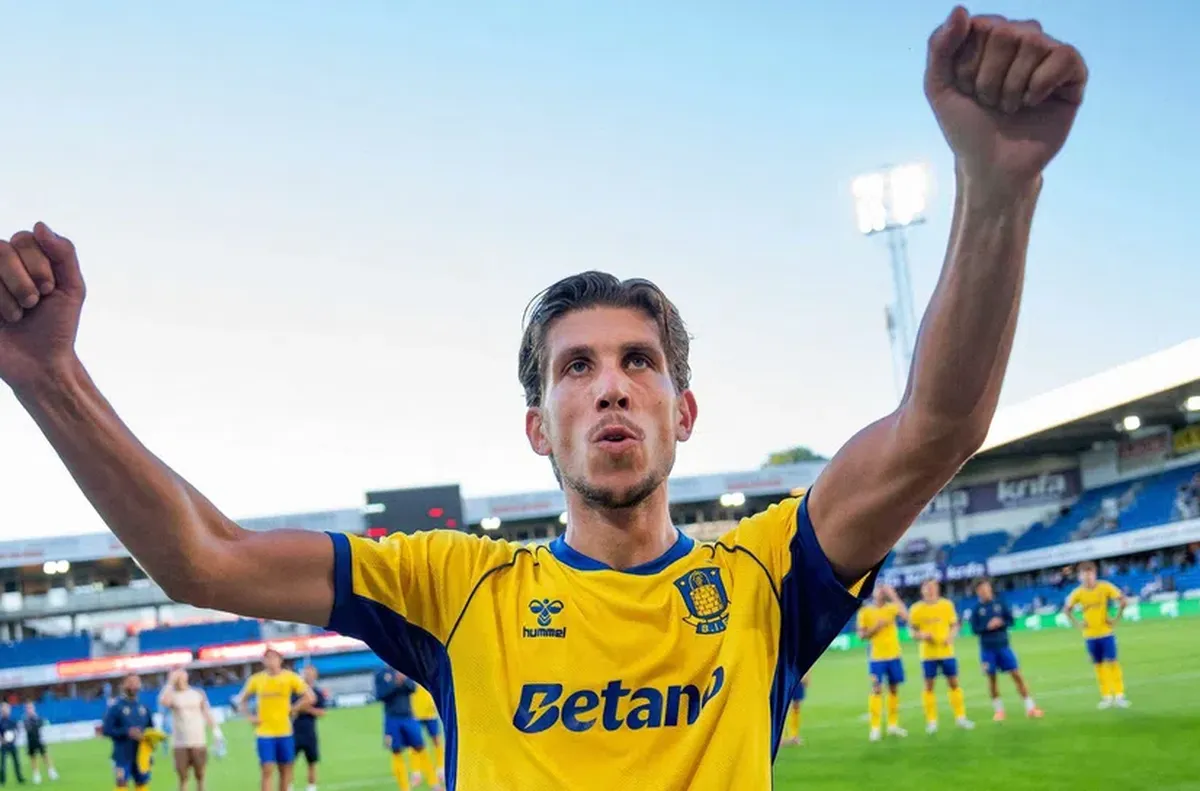 Реал Солт Лейк официално обяви привличането на нидерландския халф Стайн