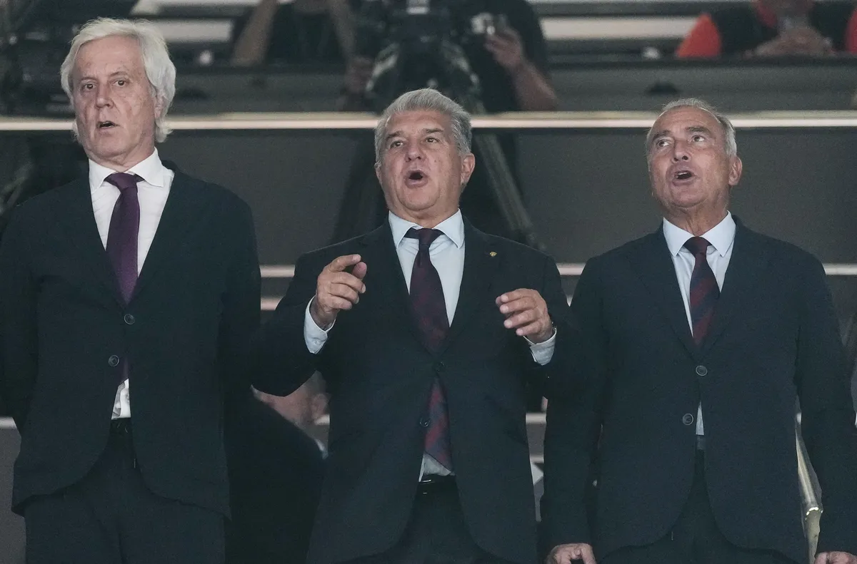 Президентът на Барселона Жоан Лапорта коментира наводняването на някои зони