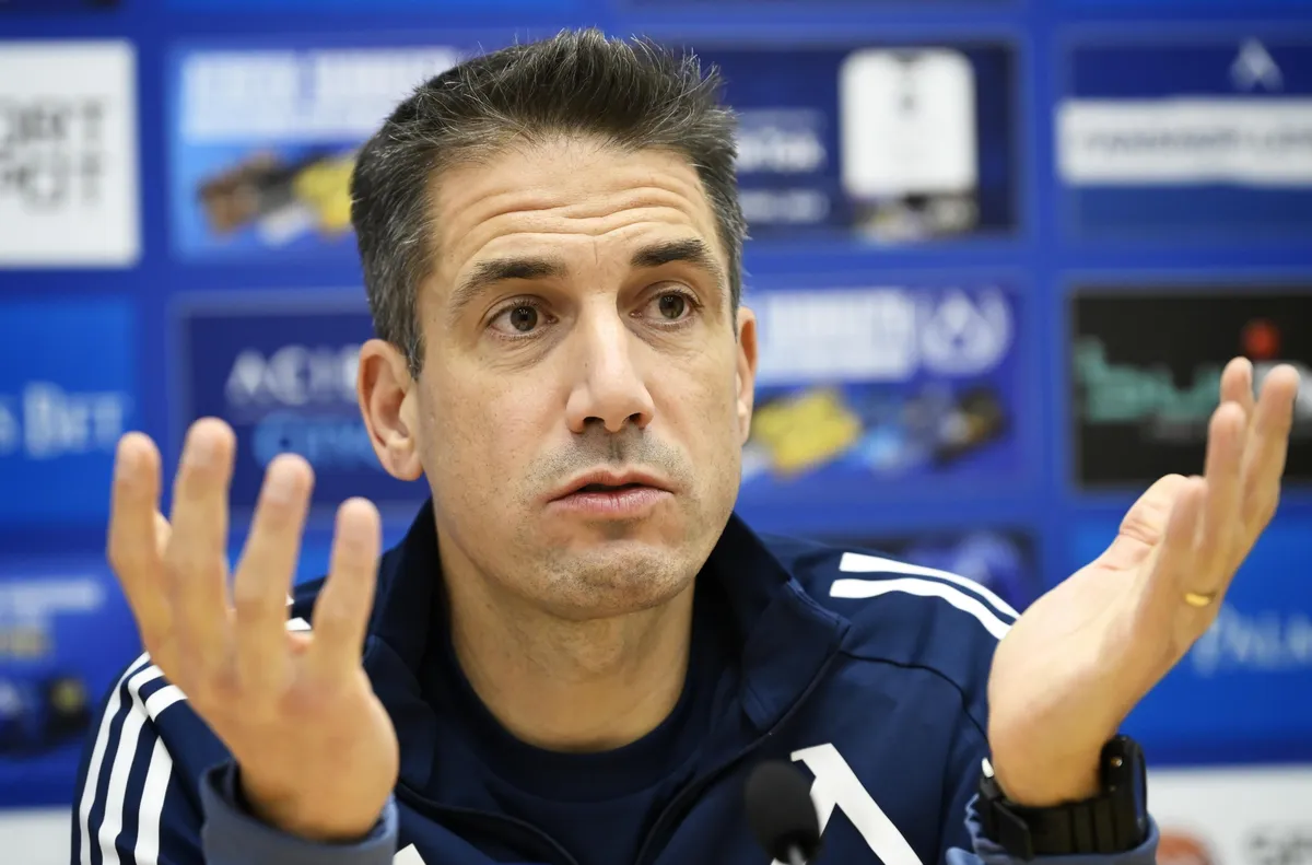 Старши треньорът на Левски Хулио Веласкес е доволен от работата