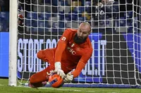 Титулярите в Наполи не спират да се контузват