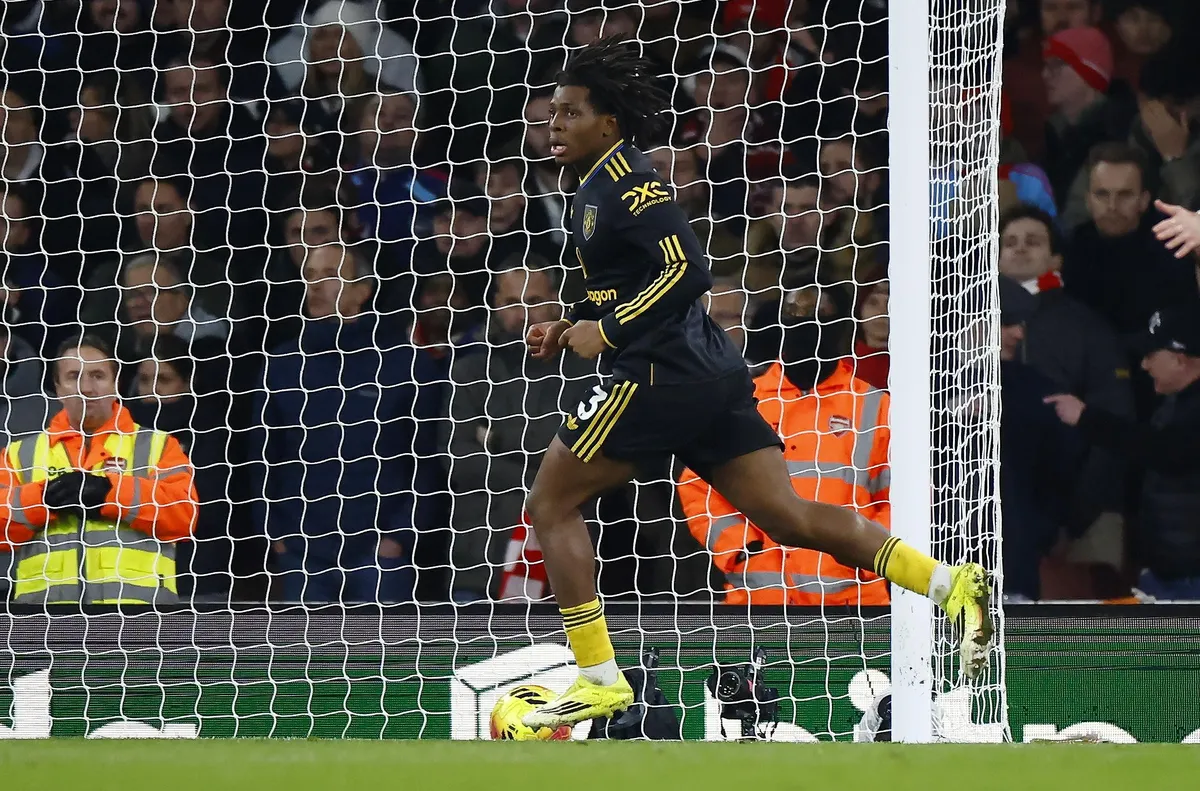 Полузащитникът на Манчестър Юнайтед Патрик Доргу ще бъде извън игра