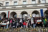 Намеса на Иван Пешев отложи протест в София