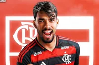 Фламенго уреди Пакета от Уест Хем