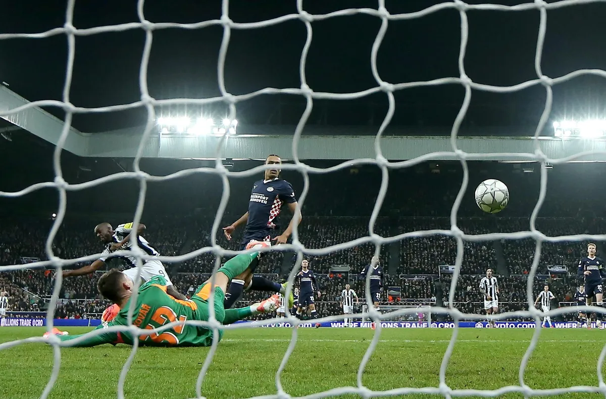 Следете на живо тук как се променя класирането Тази вечер