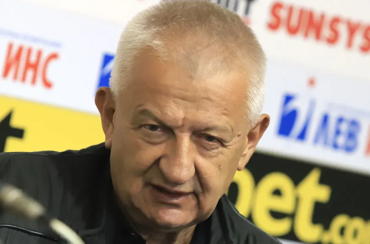 Вече е сигурно че нападателят Хуан Переа е футболист на