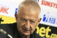 Крушарски: Хуан Переа е играч на Левски