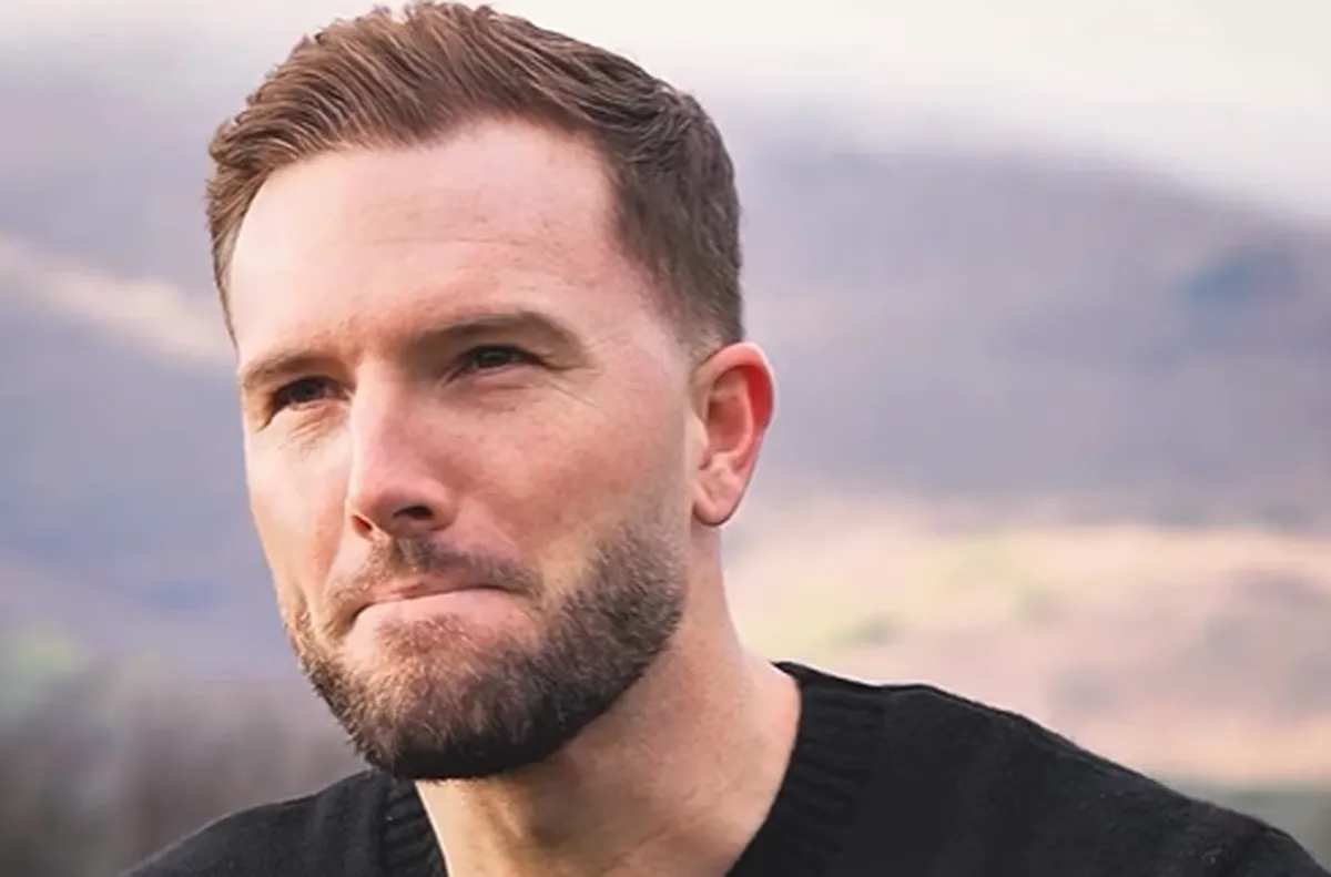 Германският бранител на ЦСКА 1948 Андре Хофман говори пред клубната