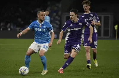 Наполи се завърна към победите срещу Фиорентина