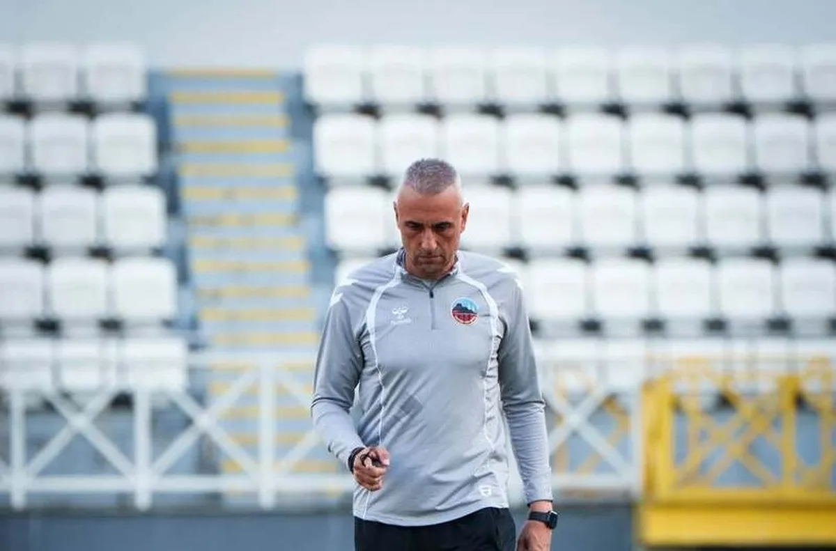 Ивайло Петев след победния дебют: Изпълнихме 80-90 процента от моя план