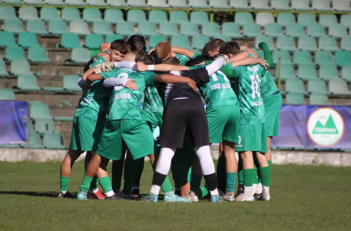 Вижте подробности Пирин Гоце Делчев се наложи над ФК Кюстендил