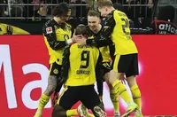 Борусия (Д) надви последния в мач с два обрата (ВИДЕО)