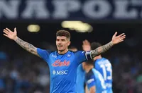 Капитанът на Наполи се връща в игра до месец