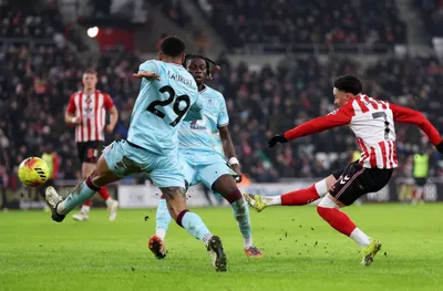 Съндърланд не се затрудни, отнесе Бърнли с класика