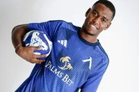 "Бизнесът за Пловдив" скочи заради работната виза на Хуан Переа