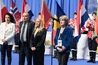 Мария Гроздева, Таню Киряков и Антоанета Костадинова вдъхновиха европейските звезди на бъдещето в спортната стрелба