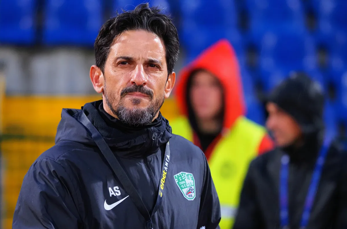 ФИФА свали три от четирите забрани на Берое за регистриране