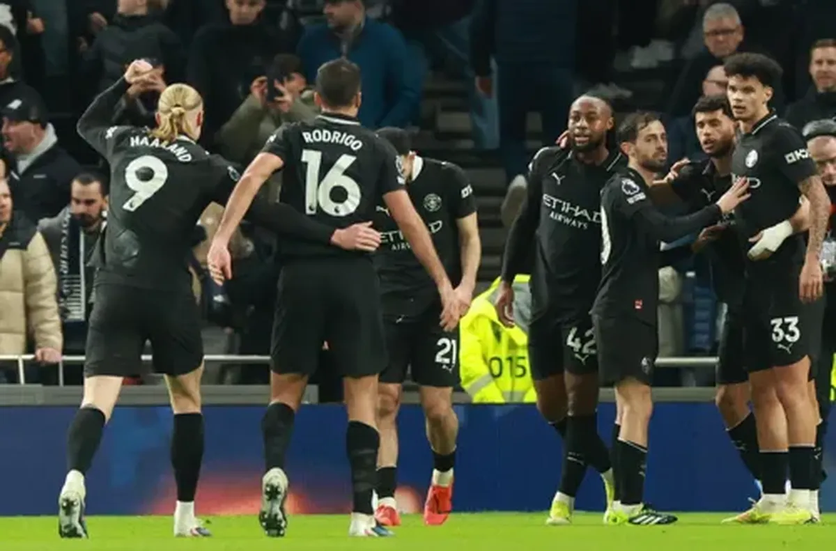 Гражданите са устремени към първи финал за годината Манчестър Сити