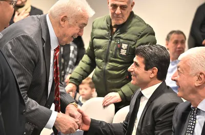 Редица изявени личности уважиха премиерата на книгата за Зума